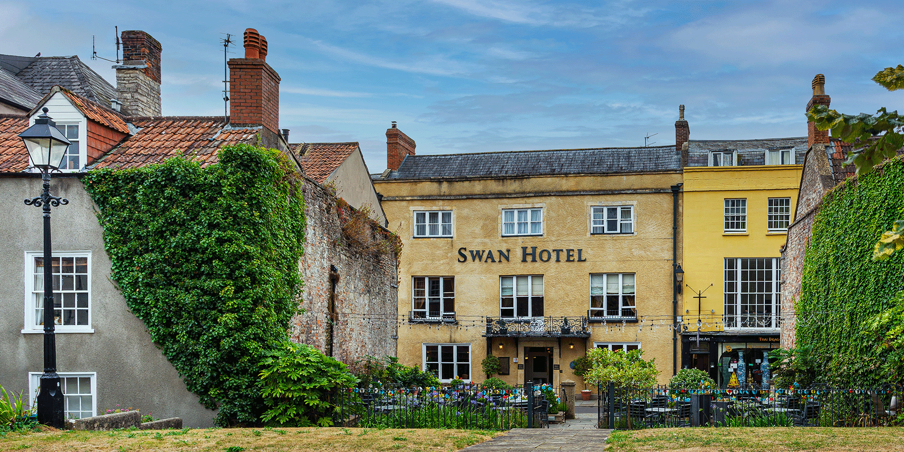 About The Swan in Wells