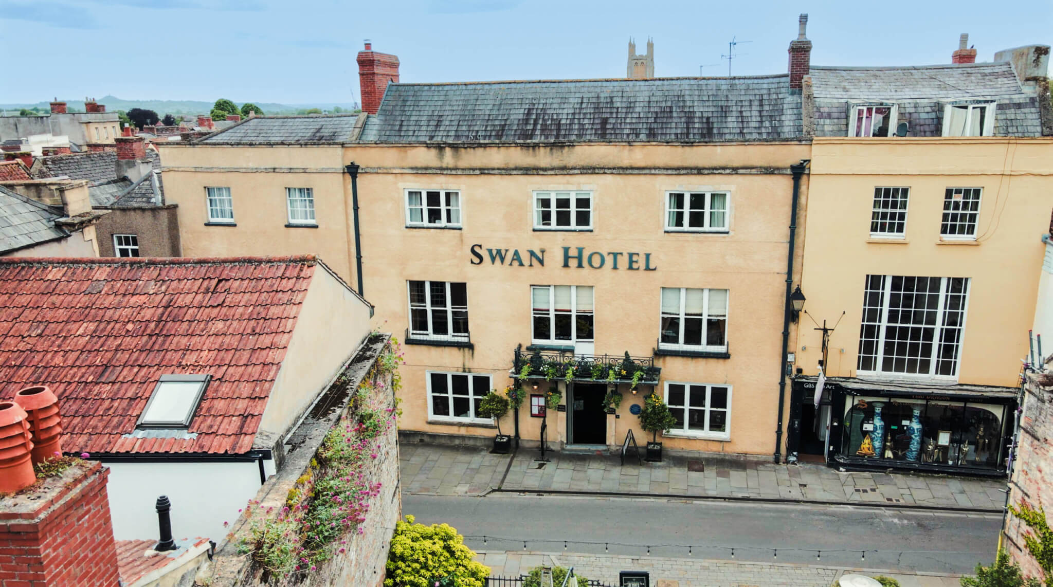 historic pub wells swan 2 scaled